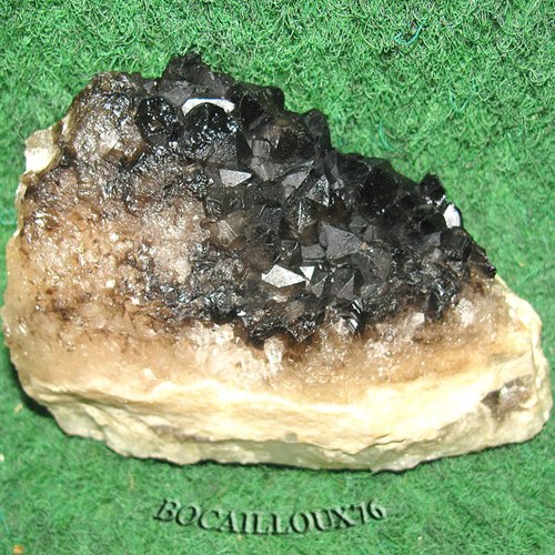 -dispo---quartz morion ¤39 - 38.la poype - c. mineraux - m21