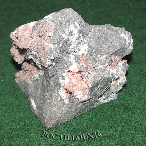-dispo---dolomite rose ¤235 - 09.montsegur - m23 - c. mineraux
