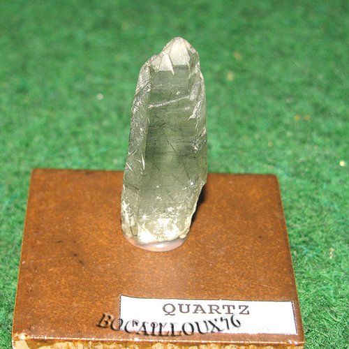 -dispo---quartz actinolite ¤437 - madagascar - c. mineraux - c21