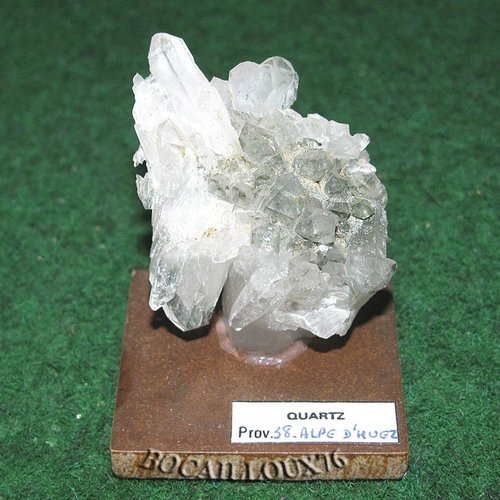 -dispo---quartz chloriteux ¤226 - 38.alpes d'huez c. mineraux - c21