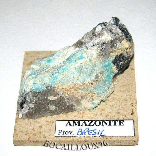 -dispo---amazonite s135* brute - brésil - c. mineraux - c22