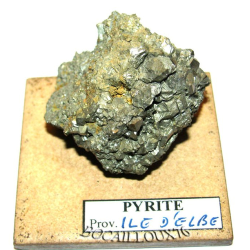 -dispo---pyrite s1122* - italie.ile d'elbe - c. mineraux