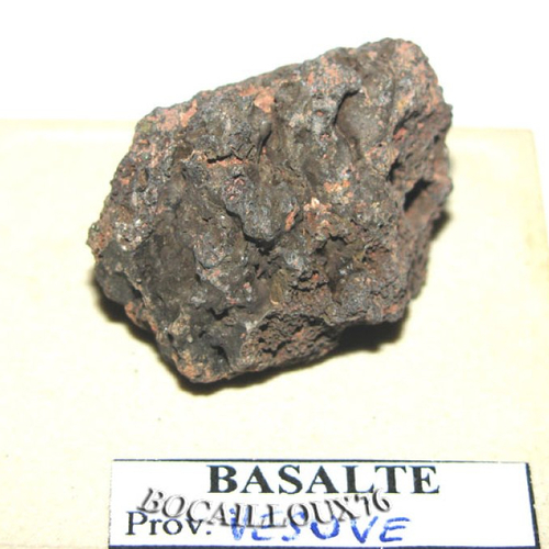 --depot---basalte s135* - italie.vésuve - c. mineraux - bp0 .