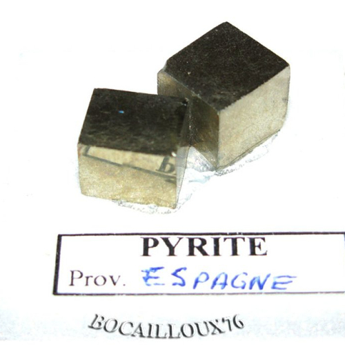 -dispo---pyrite cube naturel s184* - espagne - c. mineraux - bp0 .