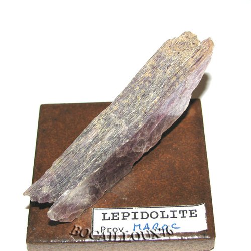 -dispo---lepidolite s723* - maroc - c. mineraux - c22 .