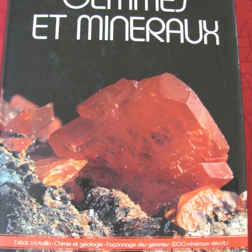 -dispo---gemmes et mineraux - editions atlas . (rak) c. livres
