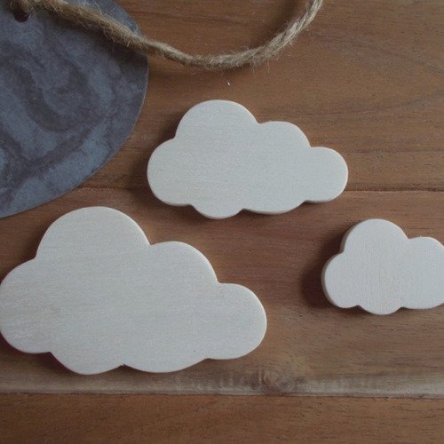 Petits nuages pour décor mural ou autre - nuages en bois le lot de 3