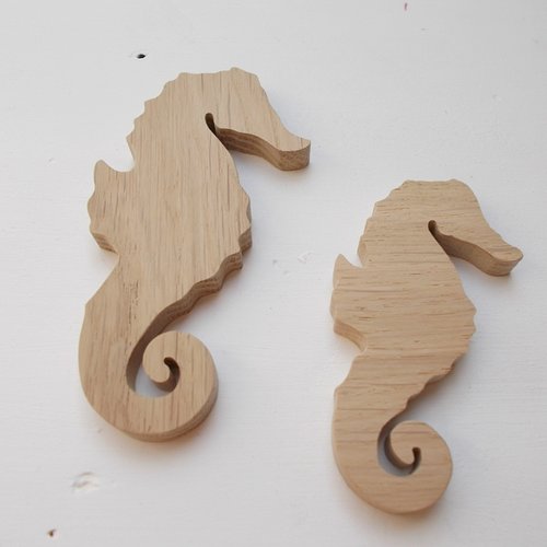 Hippocampe en bois - déco marine