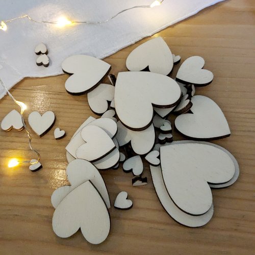 Mini coeurs en bois