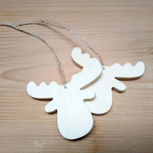 Suspension renne en bois clair   - déco de noël en bois brut