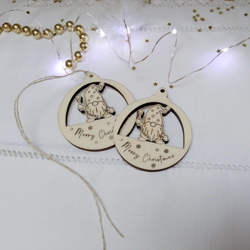 Boule de noël en bois décor lutin