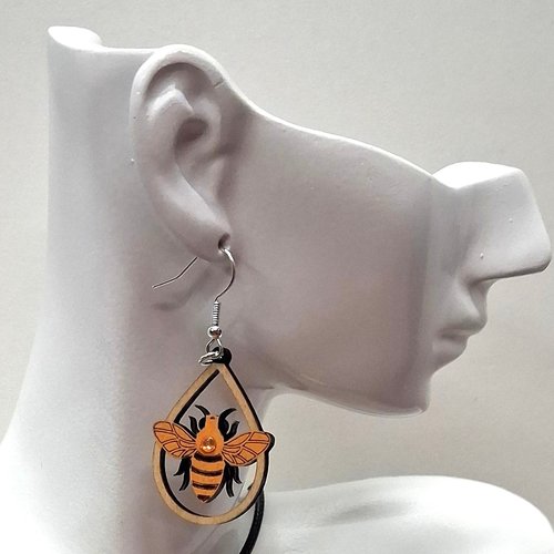 Boucles d'oreille en bois motif abeille
