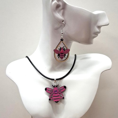 Parure en bois motif abeille