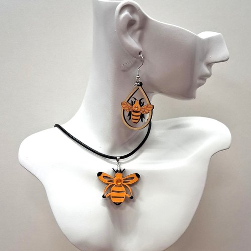 Parure en bois motif abeille