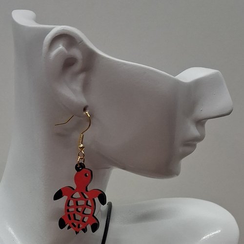 Boucles d'oreille en bois motif tortue