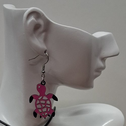 Boucles d'oreille en bois motif tortue