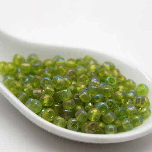 Perles de Rocailles en verre Opaque 4mm Vert Anis 