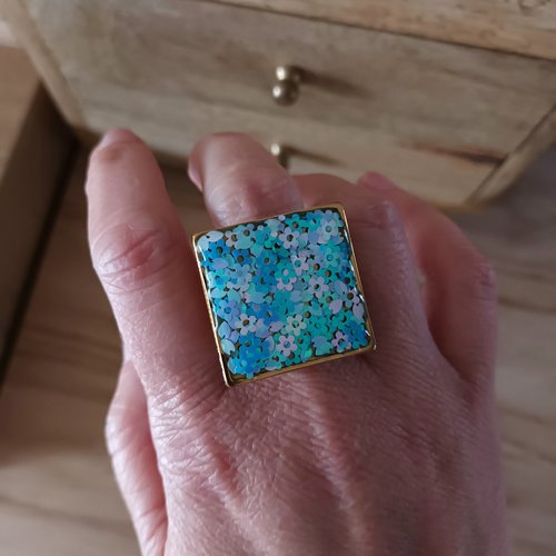Bague carrée