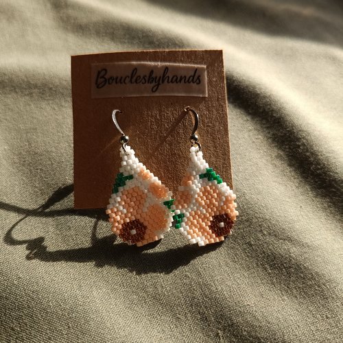 Boucles d'oreilles fleuries