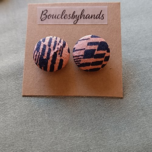Puces oreilles bouton en tissus