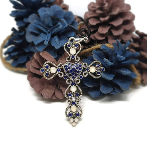 Croix arlésienne bleue et blanche