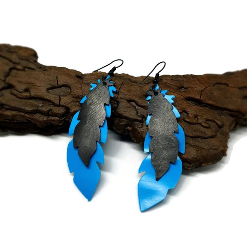 Boucles d'oreilles plumes noire et bleue