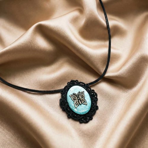 Collier papillon