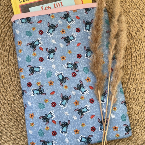 Pochette à livre " stitch"