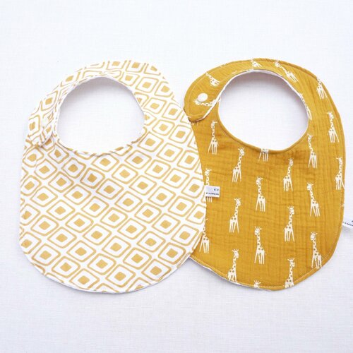 Ensemble deux bavoirs  0/12 mois bébé  naissance lange double gaze  liste de naissance babyshower