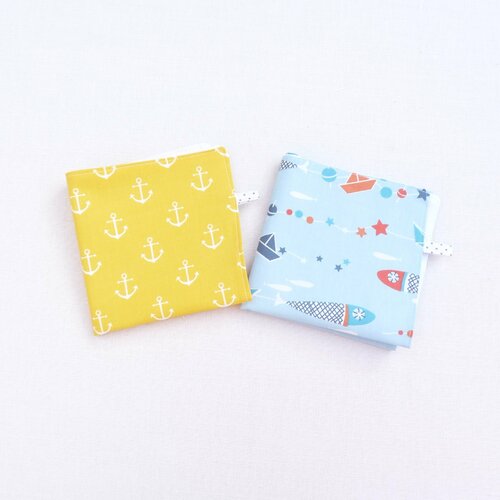 Lot de deux serviettes de table 30x30 cm cantine maternelle nounou  original au choix doublé nid d’abeille zéro déchet écologique