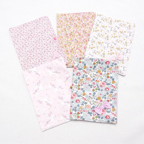 Protège carnet de santé bébé fille au choix original