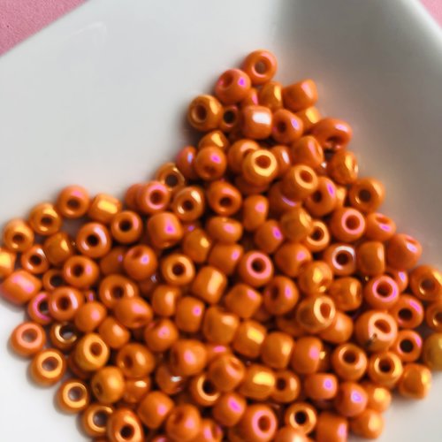 Perles de rocaille orange  4 mm  - lot de 10gr