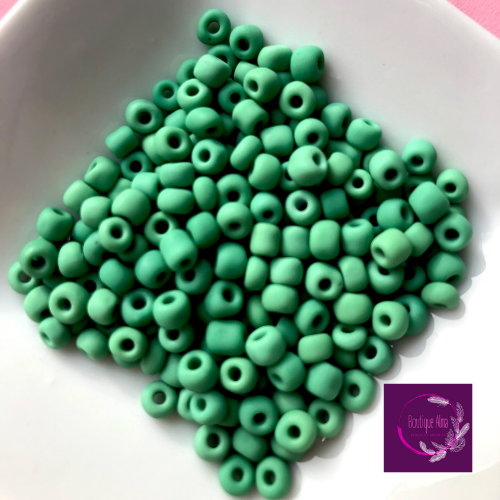 Perles de rocaille vert aspect mat 4 mm  - lot de 5 gr