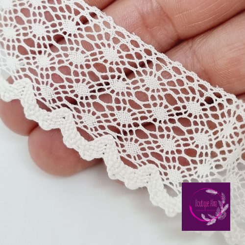 Ruban en dentelle écru - 145 cm