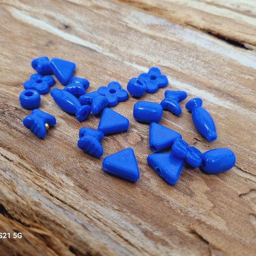 Lot de 20 perles acrylique bleu dur