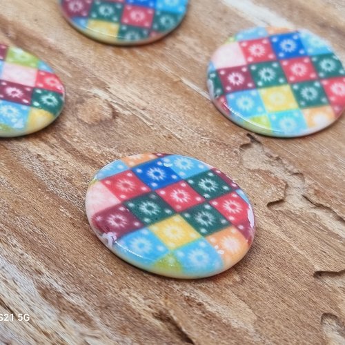 Lot de 6 palets de nacre multicouleur 25 mm