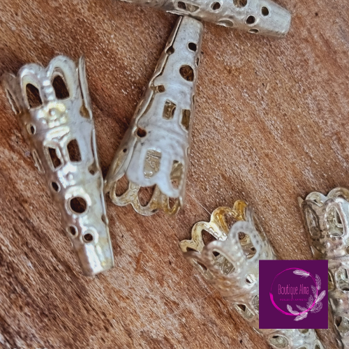 Lot de 6 perles métal argenté en forme de cône 24mm