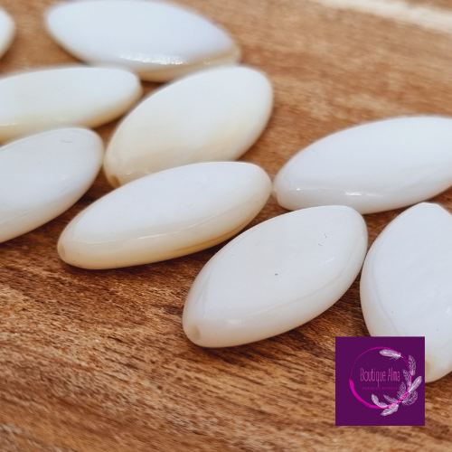 Lot de 10 perles nacre, perles navette 20 mm