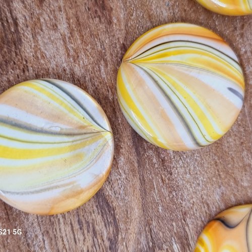 Lot de 4 palets de nacre jaune 20 mm