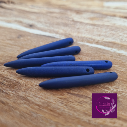 Aiguillettes pierre howlite bleu longueur 40mm x 6