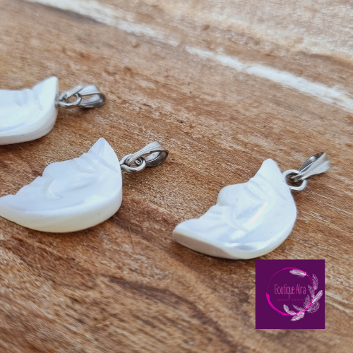 Pendentif lune de nacre 18 mm