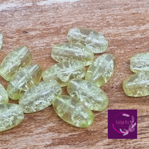 Perle de verre olive craquelée vert anis et blanche 10 mm x 8