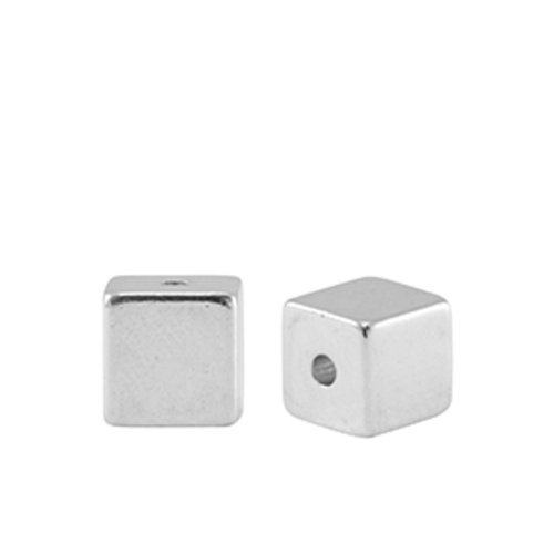 Lot 8 perles métal - 6 x 6 mm