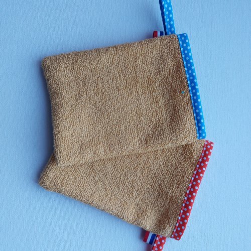 Gant de toilette taille moyenne  ( biais orange , bleu )
