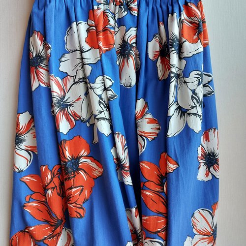 Jupe fond bleue talle 34