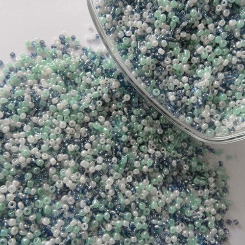 1000 perles de rocaille tons de bleu et blanc - mélange multicolore ø 2 mm 12/0 - creation bijoux
