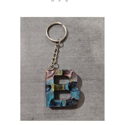Porte clé alphabet en résine "b"