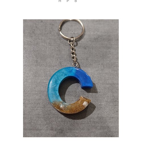 Porte clé alphabet en résine "c"