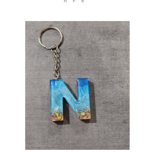 Porte clé alphabet en résine "n"