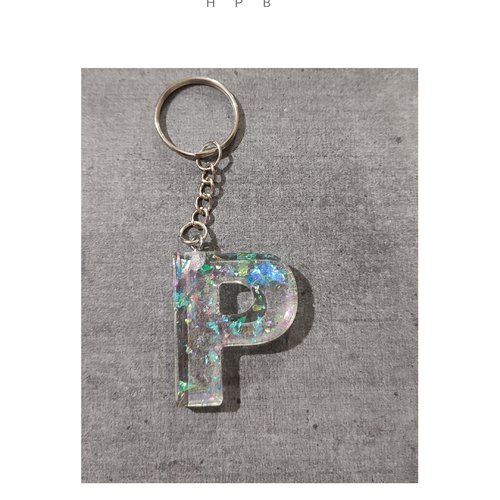 Porte clé alphabet en résine "p"